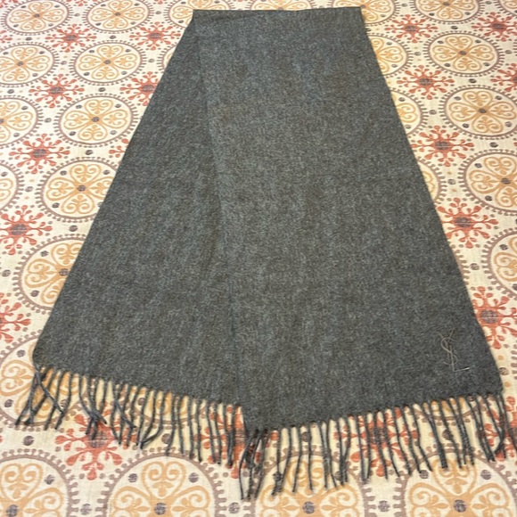 Yves Saint Laurent Accessories - YVES SAINT LAURENT YSL GRAY WOOL FRINGE SCARF-EUC